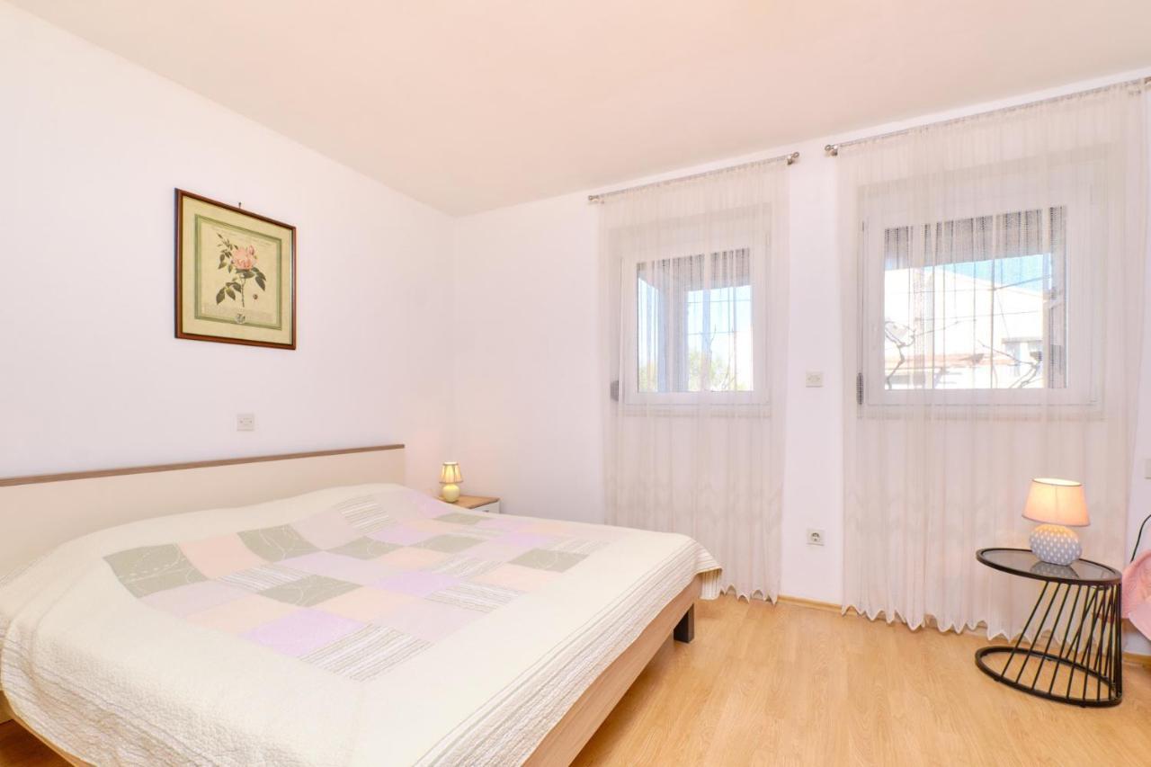 Apartments Vanda Mali Losinj Ngoại thất bức ảnh